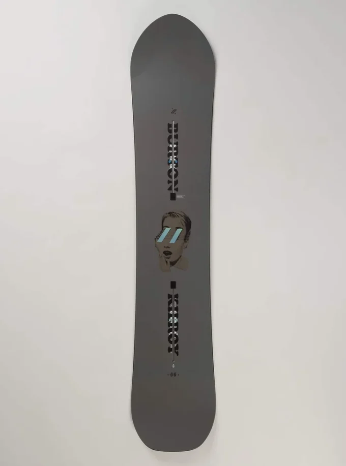 Burton 3D Kilroy Camber Snowboard för herr Burton 3D Kilroy Camber Snowboard för herr