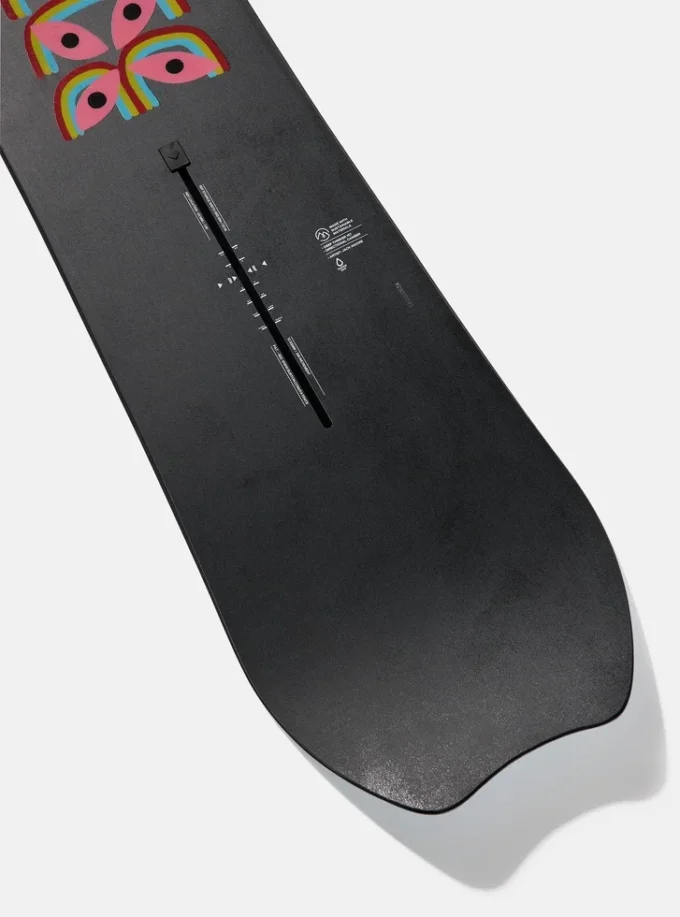 Burton Deep Thinker Camber Snowboard för herr Burton Deep Thinker Camber Snowboard för herr