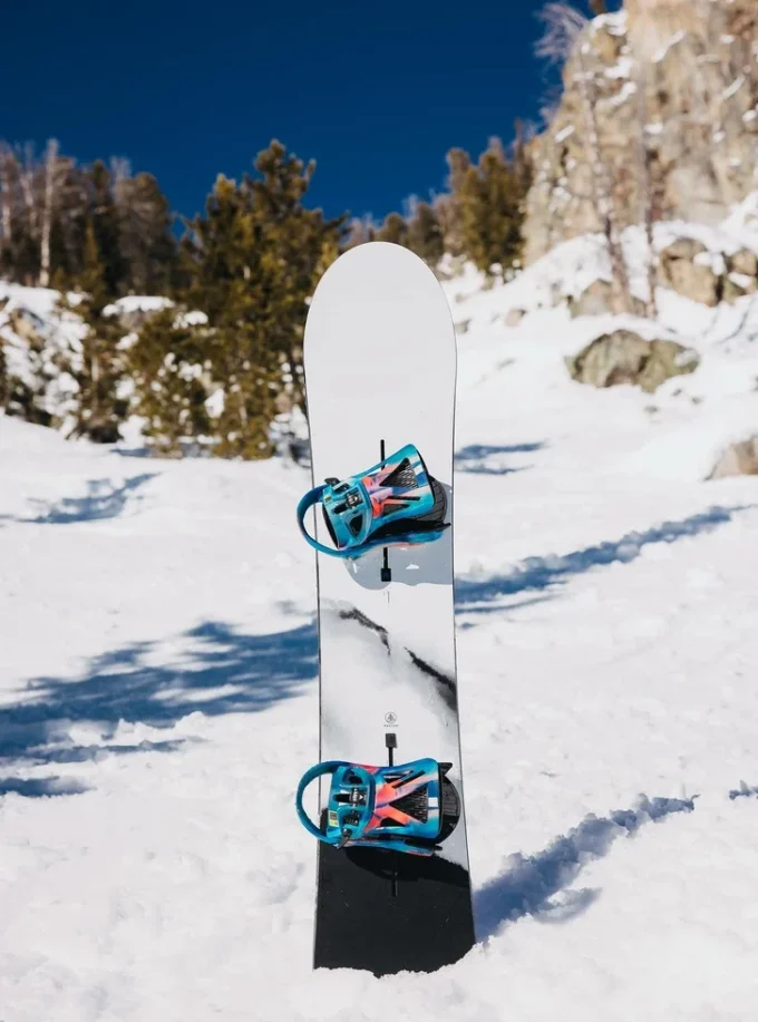 Burton Family Tree Gril Master Camber Snowboard Burton Family Tree Gril Master Camber Snowboard