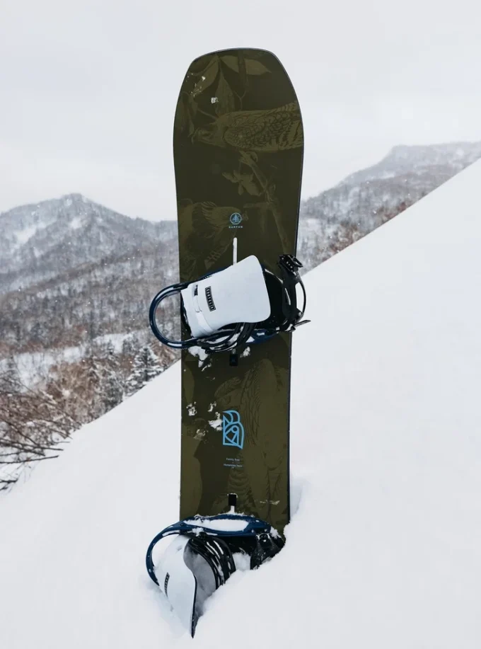 Burton Family Tree Hometown Hero Camber Snowboard Burton Family Tree Hometown Hero Camber Snowboard