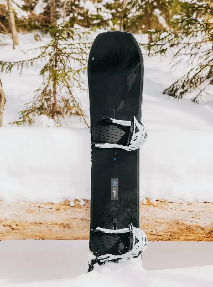 Burton Family Tree Hometown Hero Camber Snowboard Burton Family Tree Hometown Hero Camber Snowboard
