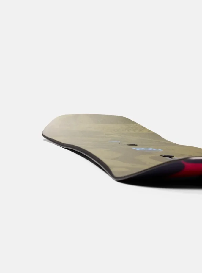 Burton Family Tree Hometown Hero Camber Snowboard för barn Burton Family Tree Hometown Hero Camber Snowboard för barn