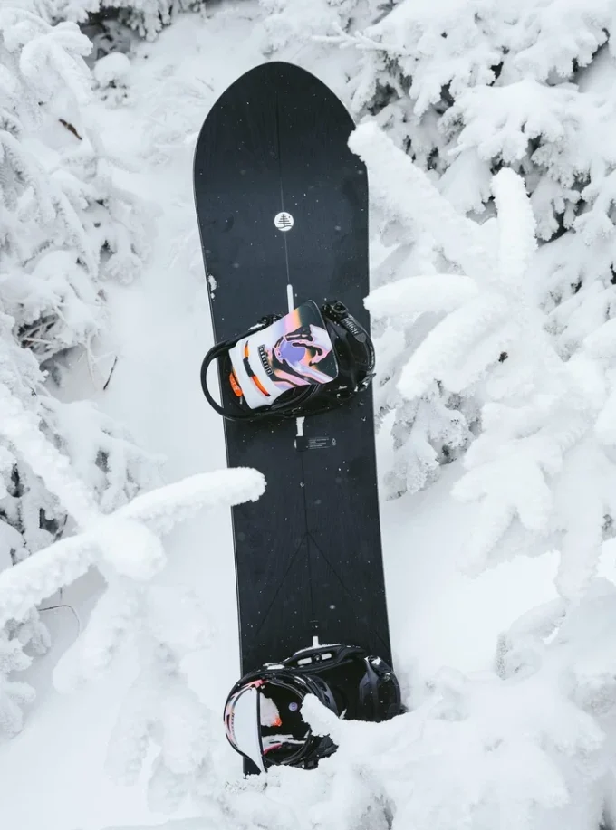 Burton Family Tree Mystery Juice Wagon Camber Snowboard Burton Family Tree Mystery Juice Wagon Camber Snowboard