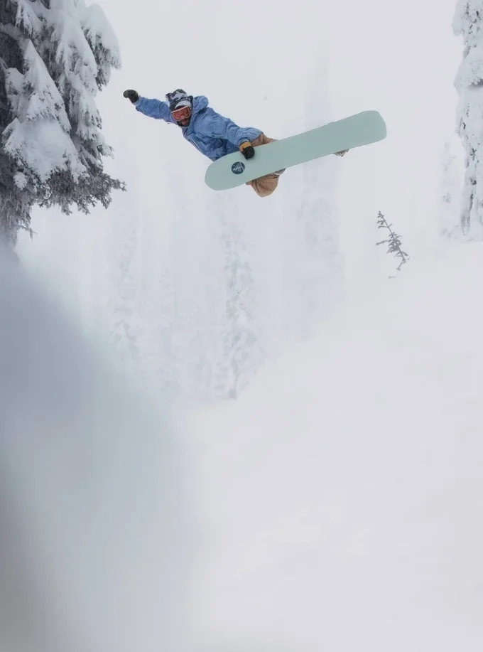 Burton Family Tree Straight Chuter Camber Snowboard Burton Family Tree Straight Chuter Camber Snowboard