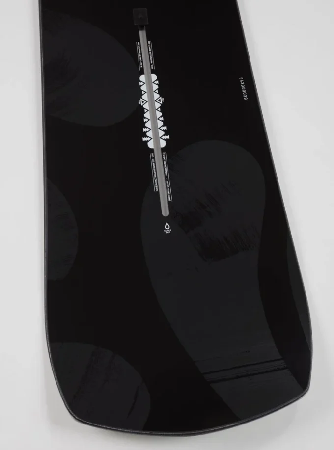 Burton Family Tree Straight Chuter Snowboard – 2:a kvalitet Burton Family Tree Straight Chuter Snowboard – 2:a kvalitet