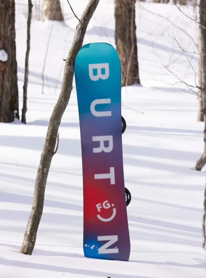 Burton Feelgood Smalls Camber snowboard för barn Burton Feelgood Smalls Camber snowboard för barn