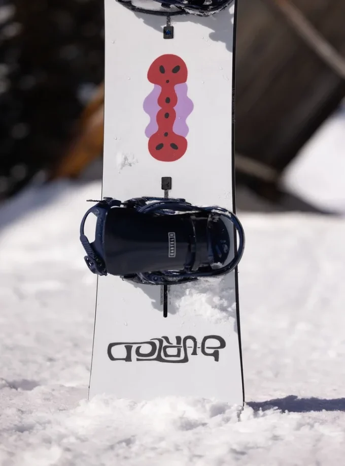 Burton Free Thinker Camber snowboard för herr