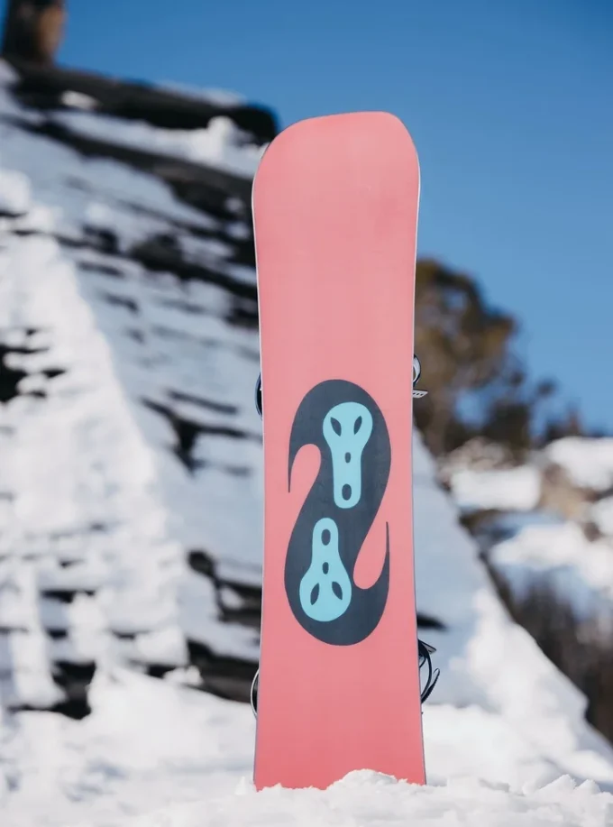 Burton Free Thinker Camber snowboard för herr