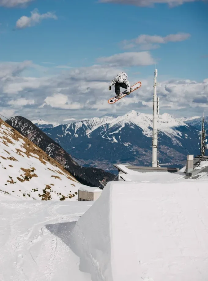 Burton Good Company Camber Snowboard Burton Good Company Camber Snowboard