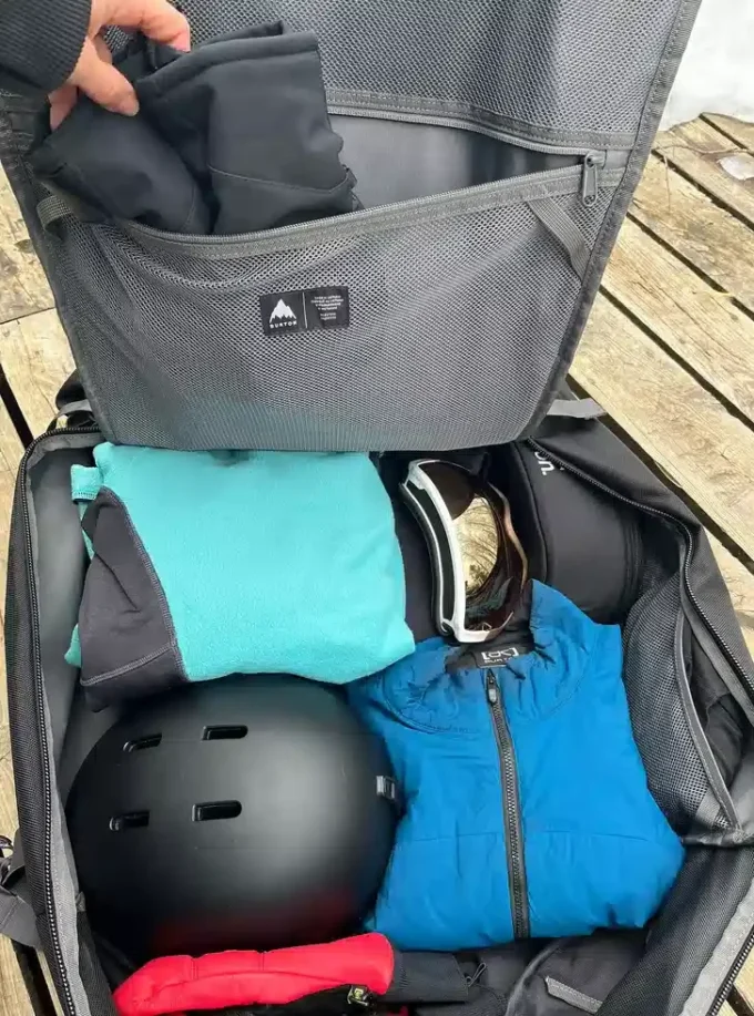 Burton Multipath 90L stor duffelväska Burton Multipath 90L stor duffelväska