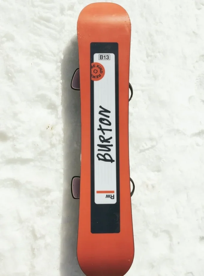 Burton Rewind Camber snowboard för damer Burton Rewind Camber snowboard för damer