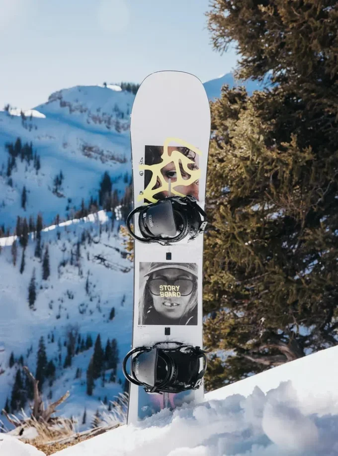 Burton Story Board Camber snowboard för damer Burton Story Board Camber snowboard för damer