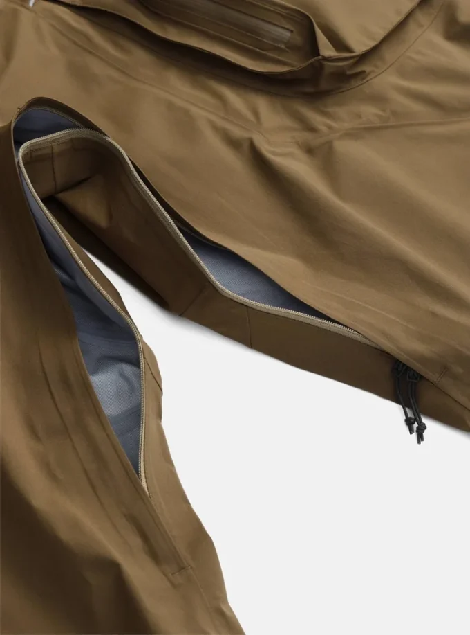 Burton Year of the Horse Cavalry 3L GORE-TEX-byxor med hängslen för herr Burton Year of the Horse Cavalry 3L GORE-TEX-byxor med hängslen för herr