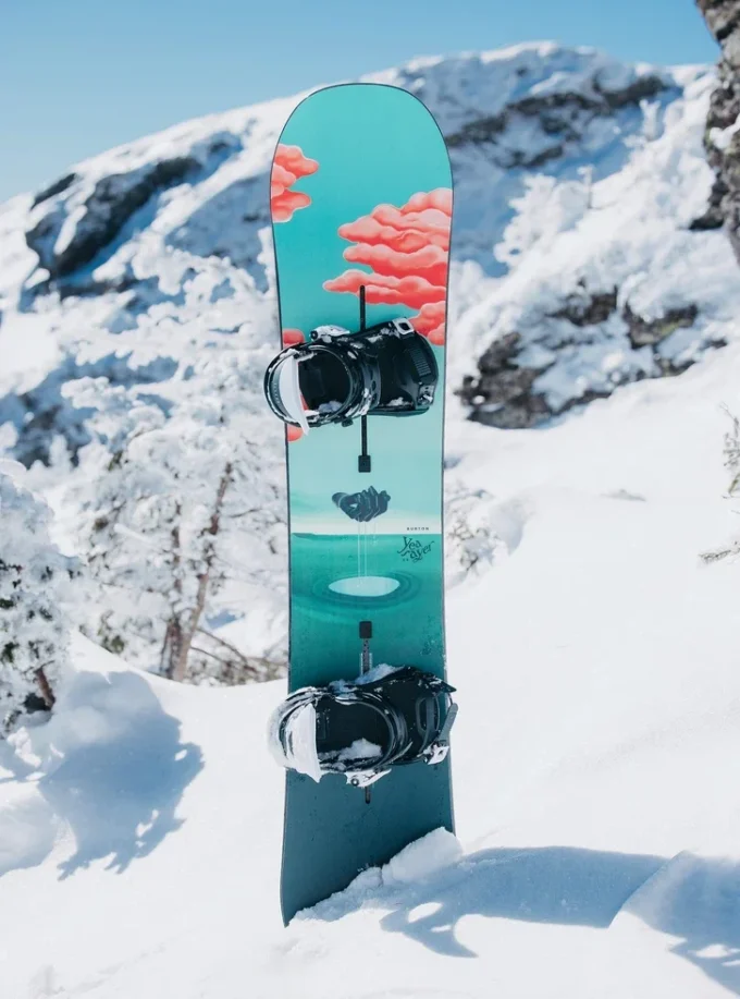 Burton Yeasayer Camber snowboard för damer Burton Yeasayer Camber snowboard för damer