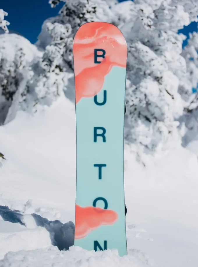 Burton Yeasayer Camber snowboard för damer Burton Yeasayer Camber snowboard för damer