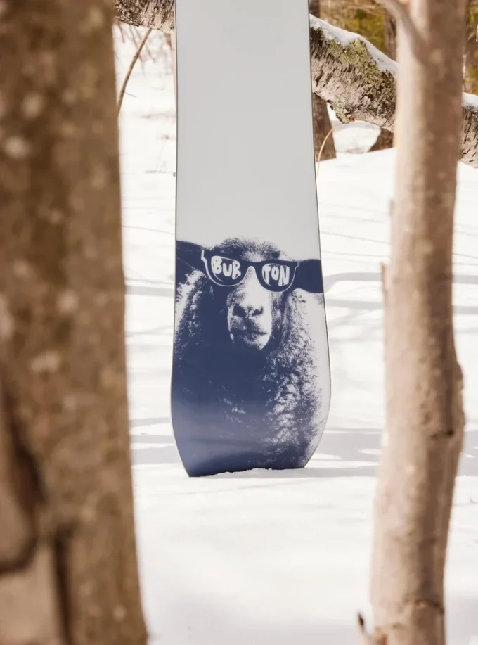 Burton Yeasayer Flying V snowboard för damer Burton Yeasayer Flying V snowboard för damer